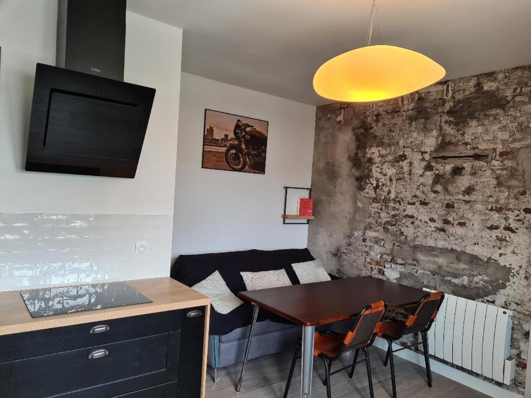 Le Fetilly Avec Parking Privatif Et Climatisation La Rochelle  Bagian luar foto