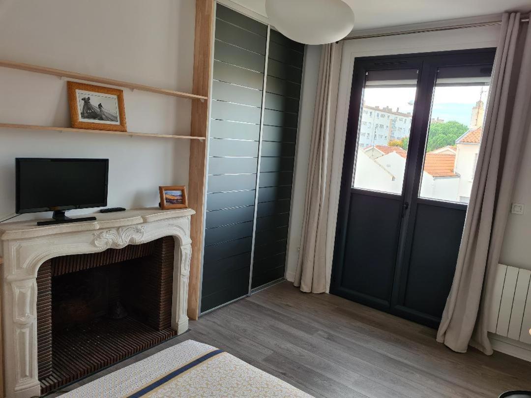 Le Fetilly Avec Parking Privatif Et Climatisation La Rochelle  Bagian luar foto